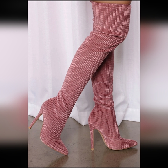 Fashion Nova Swiping Right Over The Knee Boot - Picture 2 of 7